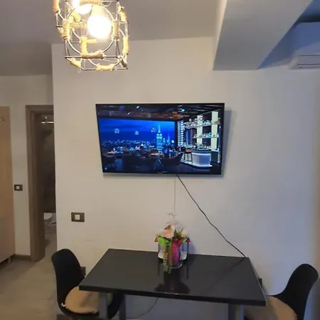 Apartament Waterfront Premier Promenada Heated Pool Prima Linie Năvodari