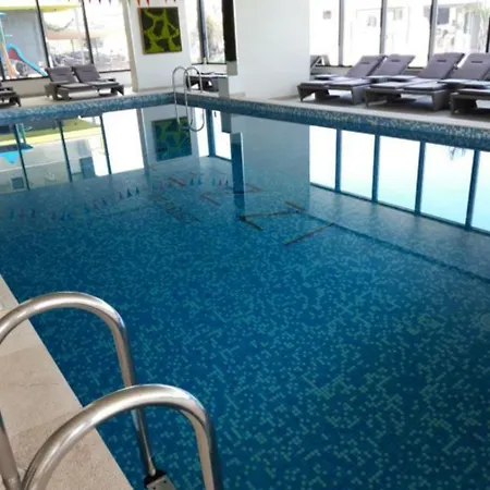 Waterfront Premier Promenada Heated Pool Prima Linie Năvodari