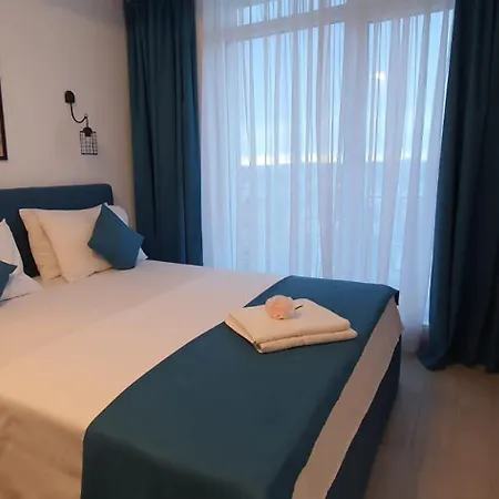 Waterfront Premier Promenada Heated Pool Prima Linie *